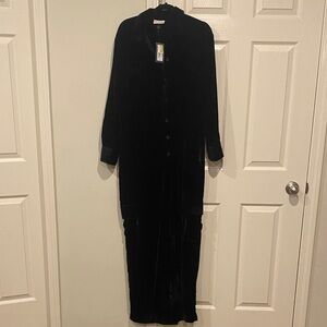 Universal Thread cargo, velvet Long Sleeve Black Jumpsuit